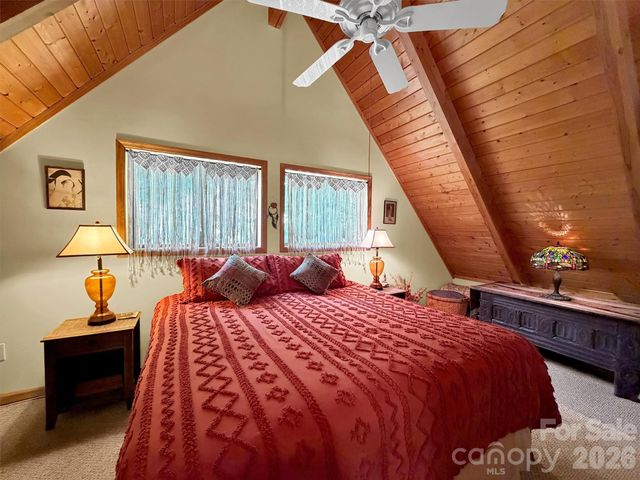 170 Wonderwood Lane, Clyde, NC 28721