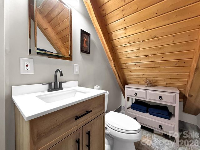 170 Wonderwood Lane, Clyde, NC 28721
