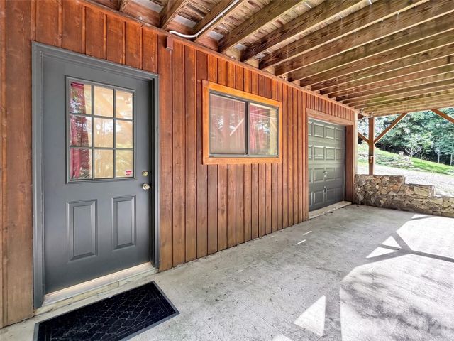 170 Wonderwood Lane, Clyde, NC 28721