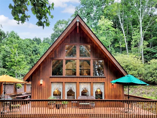 170 Wonderwood Lane, Clyde, NC 28721