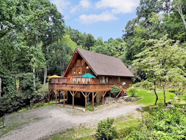 170 Wonderwood Lane, Clyde, NC 28721