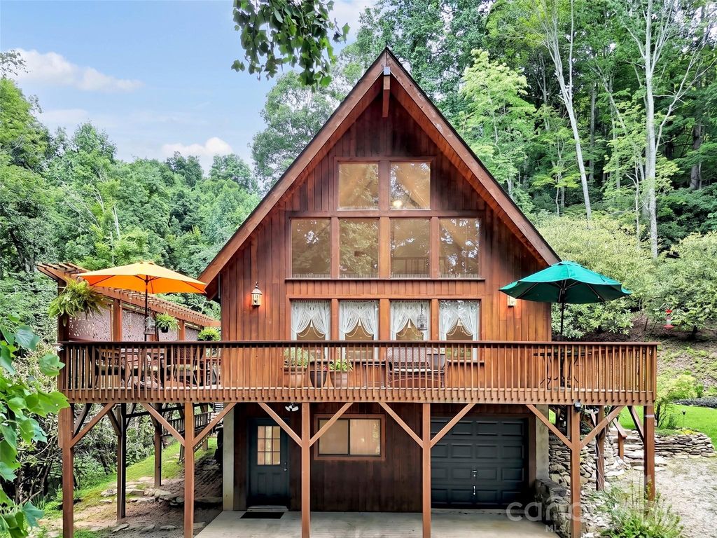 170 Wonderwood Lane, Clyde, NC 28721