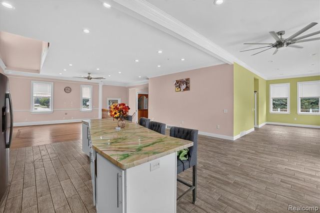 6524 Kelly Road, Flushing, MI 48433