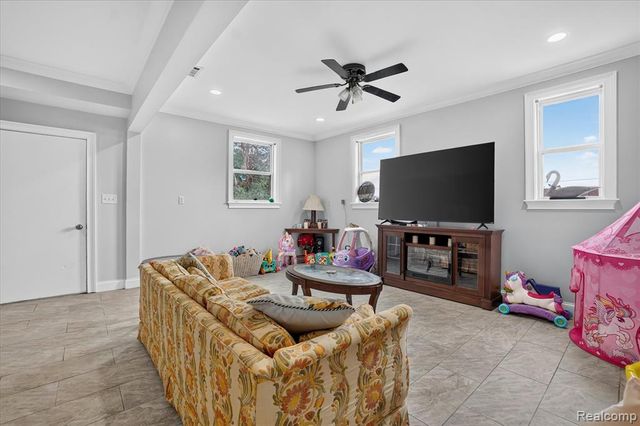 6524 Kelly Road, Flushing, MI 48433