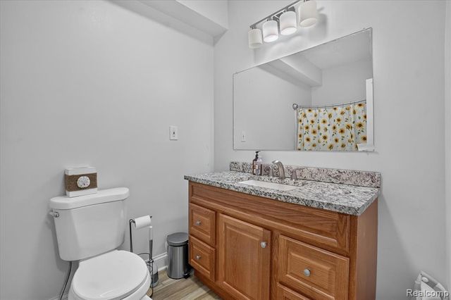 6524 Kelly Road, Flushing, MI 48433