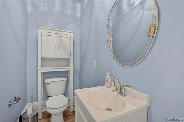 6524 Kelly Road, Flushing, MI 48433