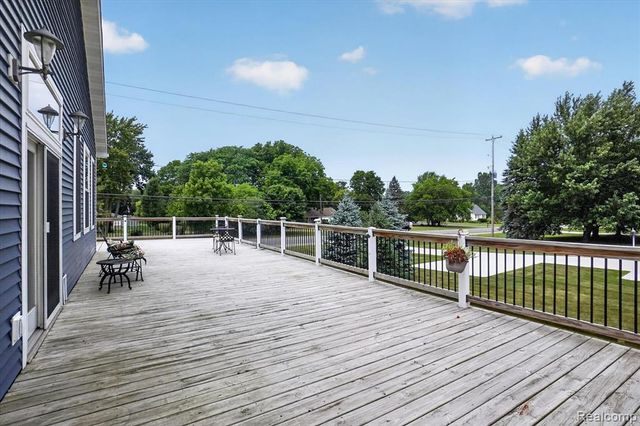 6524 Kelly Road, Flushing, MI 48433