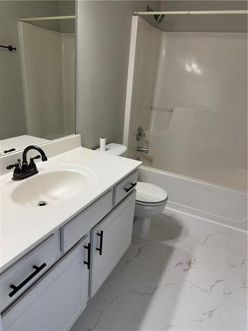 590 Clairidge Lane, Lawrenceville, GA 30046