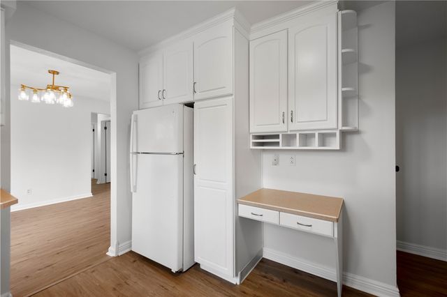 126 Woodhall Dr, Baldwin Boro, PA 15236