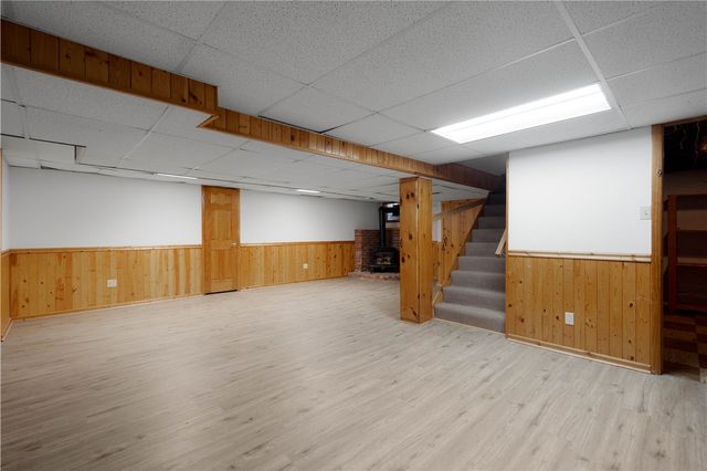 126 Woodhall Dr, Baldwin Boro, PA 15236