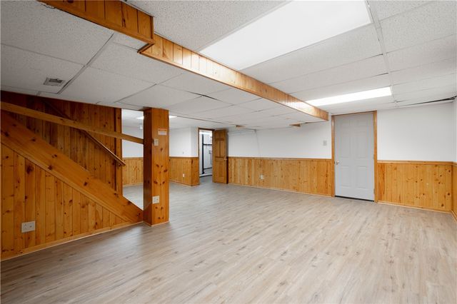 126 Woodhall Dr, Baldwin Boro, PA 15236