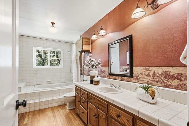 4294 S Creekhaven Rd, Auburn, CA 95602