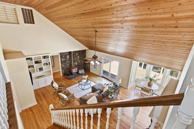 4294 S Creekhaven Rd, Auburn, CA 95602