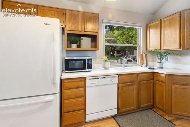 610 Autumn Crest Circle B, Colorado Springs, CO 80919