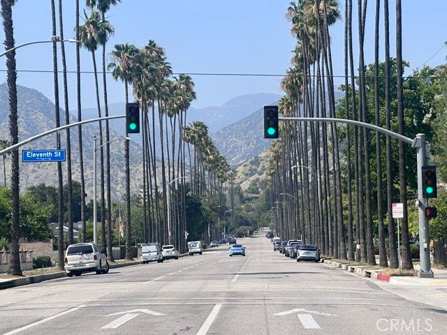 1038 N Azusa Avenue, Azusa, CA 91702
