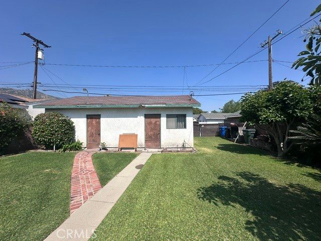 1038 N Azusa Avenue, Azusa, CA 91702