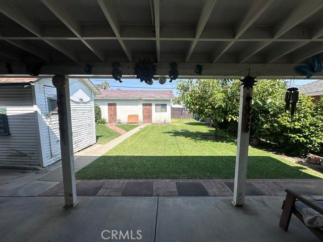 1038 N Azusa Avenue, Azusa, CA 91702