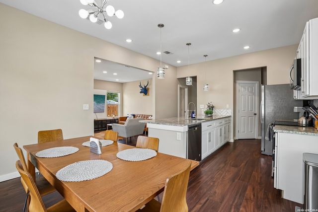 706 S OLIVE ST, San Antonio, TX 78203