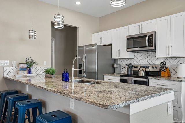 706 S OLIVE ST, San Antonio, TX 78203