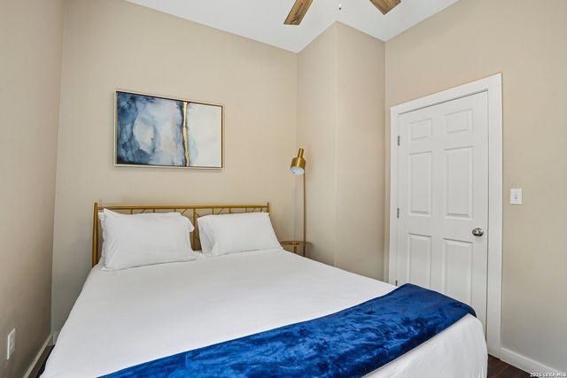 706 S OLIVE ST, San Antonio, TX 78203