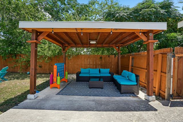 706 S OLIVE ST, San Antonio, TX 78203