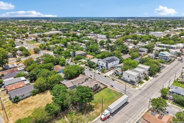 706 S OLIVE ST, San Antonio, TX 78203