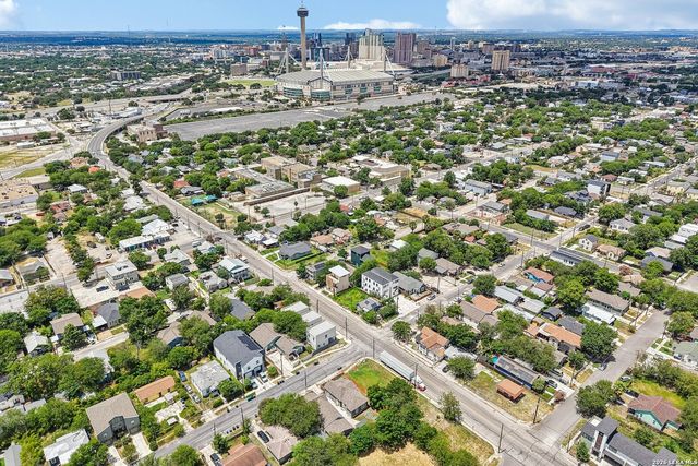 706 S OLIVE ST, San Antonio, TX 78203