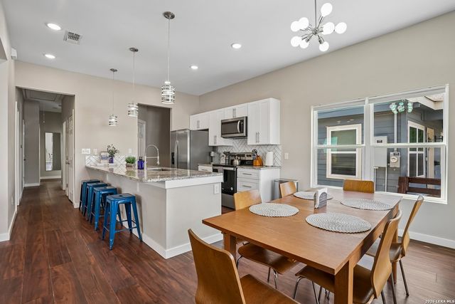 706 S OLIVE ST, San Antonio, TX 78203
