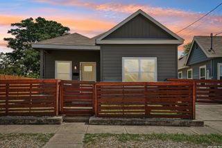 706 S OLIVE ST, San Antonio, TX 78203