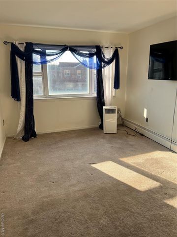 1461 E 233rd Street, Bronx, NY 10466