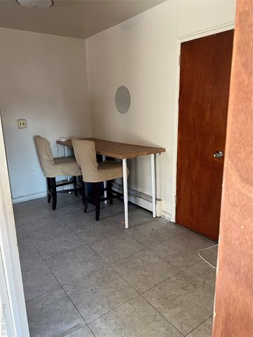 1461 E 233rd Street, Bronx, NY 10466