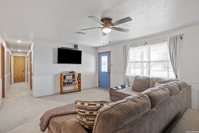 382 Windsong Lane, Fredericksburg, TX 78624