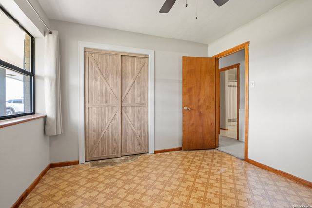 382 Windsong Lane, Fredericksburg, TX 78624