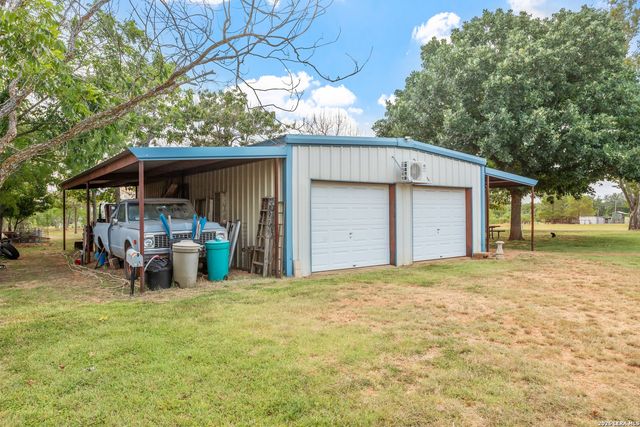 382 Windsong Lane, Fredericksburg, TX 78624