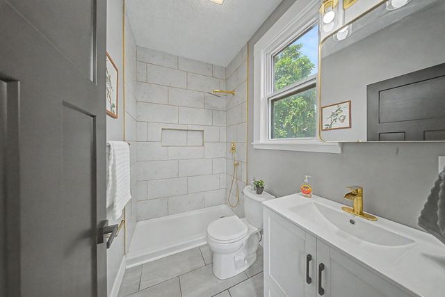 412 Oak Street, Ludlow, KY 41016