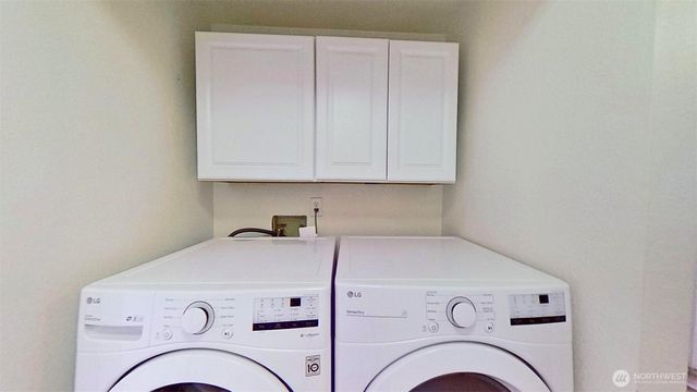 3935 NW Fairway Lane, Bremerton, WA 98312