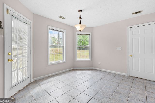 3854 Wheaton Court, Snellville, GA 30039