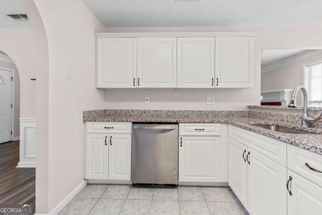 3854 Wheaton Court, Snellville, GA 30039