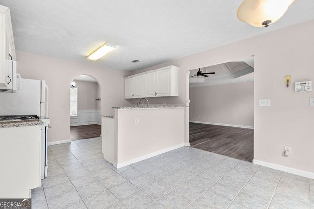 3854 Wheaton Court, Snellville, GA 30039