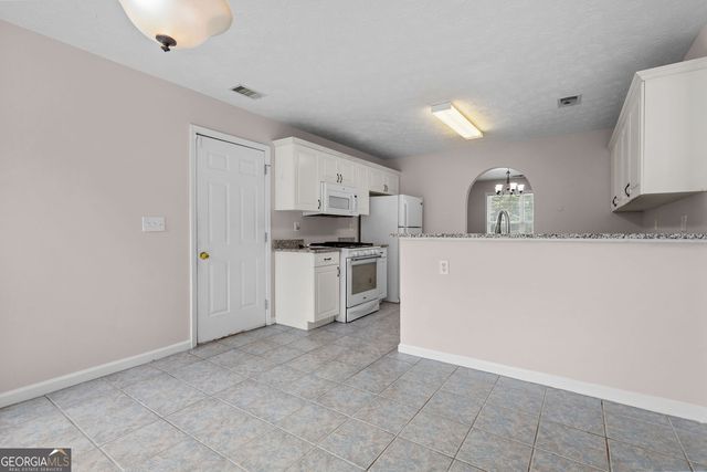 3854 Wheaton Court, Snellville, GA 30039
