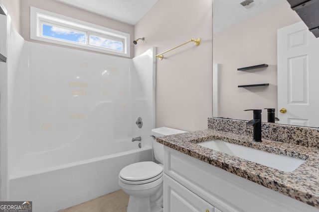 3854 Wheaton Court, Snellville, GA 30039
