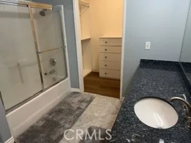 17809 Halsted, Northridge, CA 91325