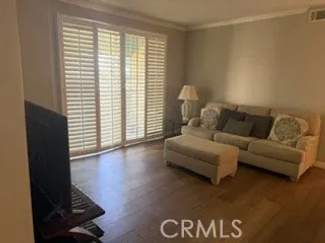 17809 Halsted, Northridge, CA 91325