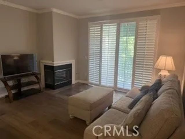 17809 Halsted, Northridge, CA 91325