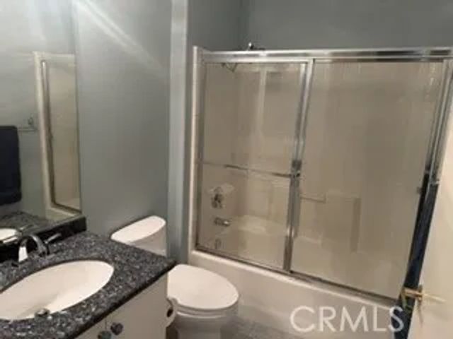 17809 Halsted, Northridge, CA 91325