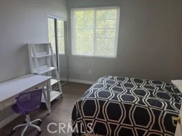 17809 Halsted, Northridge, CA 91325