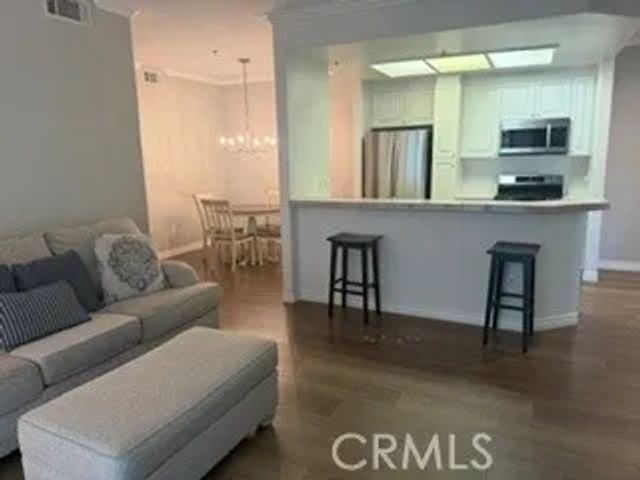 17809 Halsted, Northridge, CA 91325