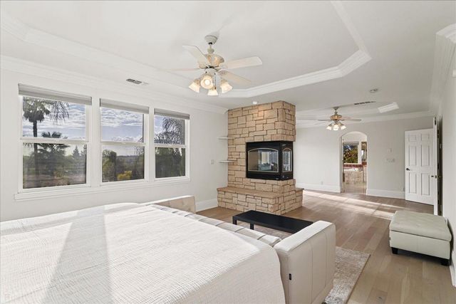 9624 Gray Fox Ct, Oakdale, CA 95361