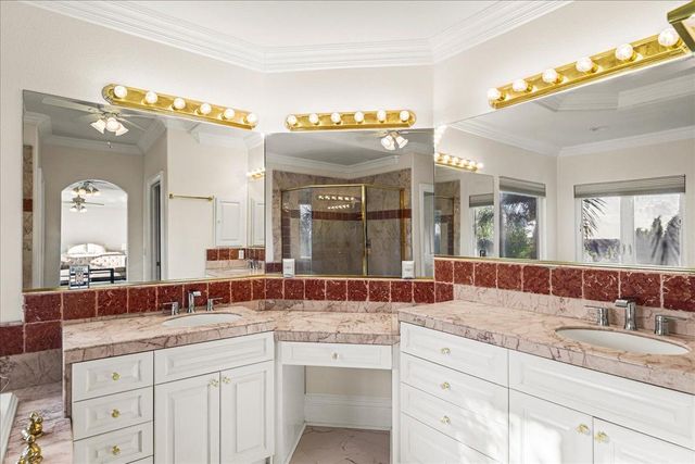 9624 Gray Fox Ct, Oakdale, CA 95361