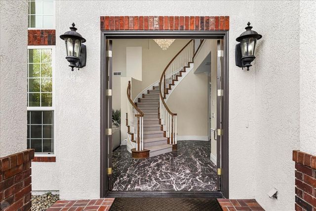 9624 Gray Fox Ct, Oakdale, CA 95361